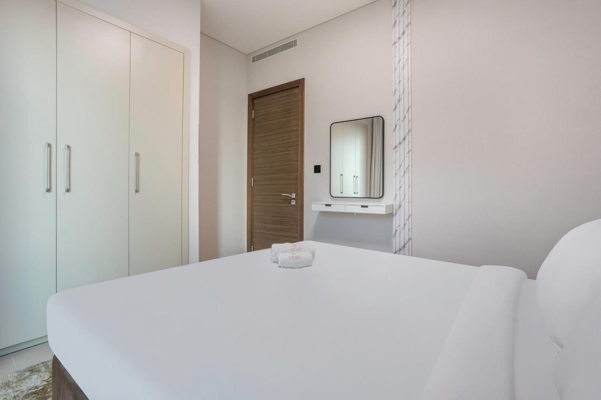 Stay By Latinem Luxury 1Br Plus Study Holiday Home Cv A2712 Near Downtown Dubai Luaran gambar