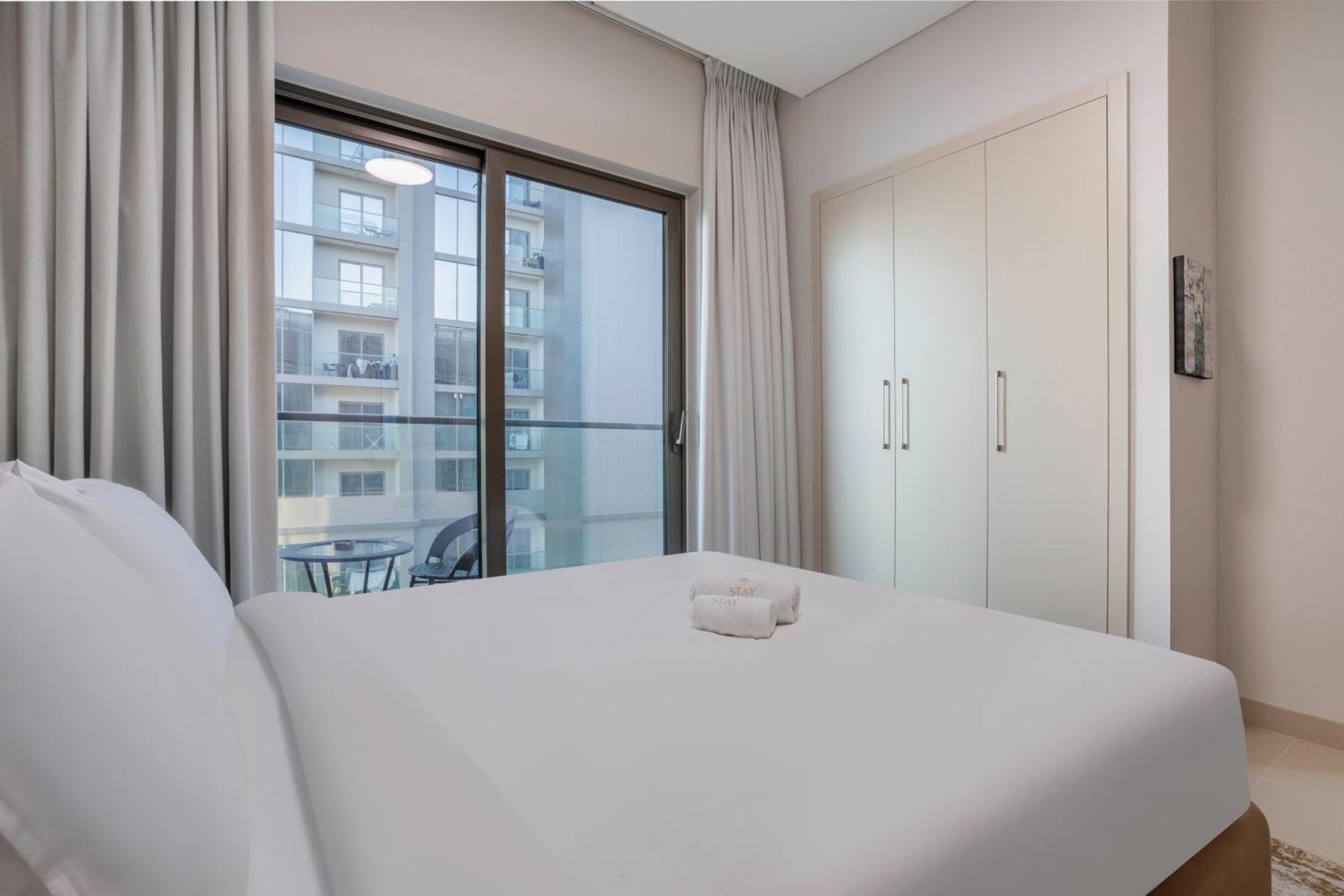Stay By Latinem Luxury 1Br Plus Study Holiday Home Cv A2712 Near Downtown Dubai Luaran gambar